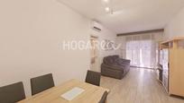 Living room of Flat for sale in Sant Vicenç Dels Horts  with Air Conditioner, Terrace and Balcony