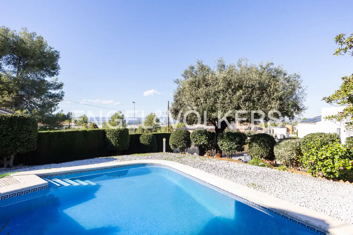 Swimming pool of Houses for sale in Carcaixent  with Air Conditioner, Heating and Private garden