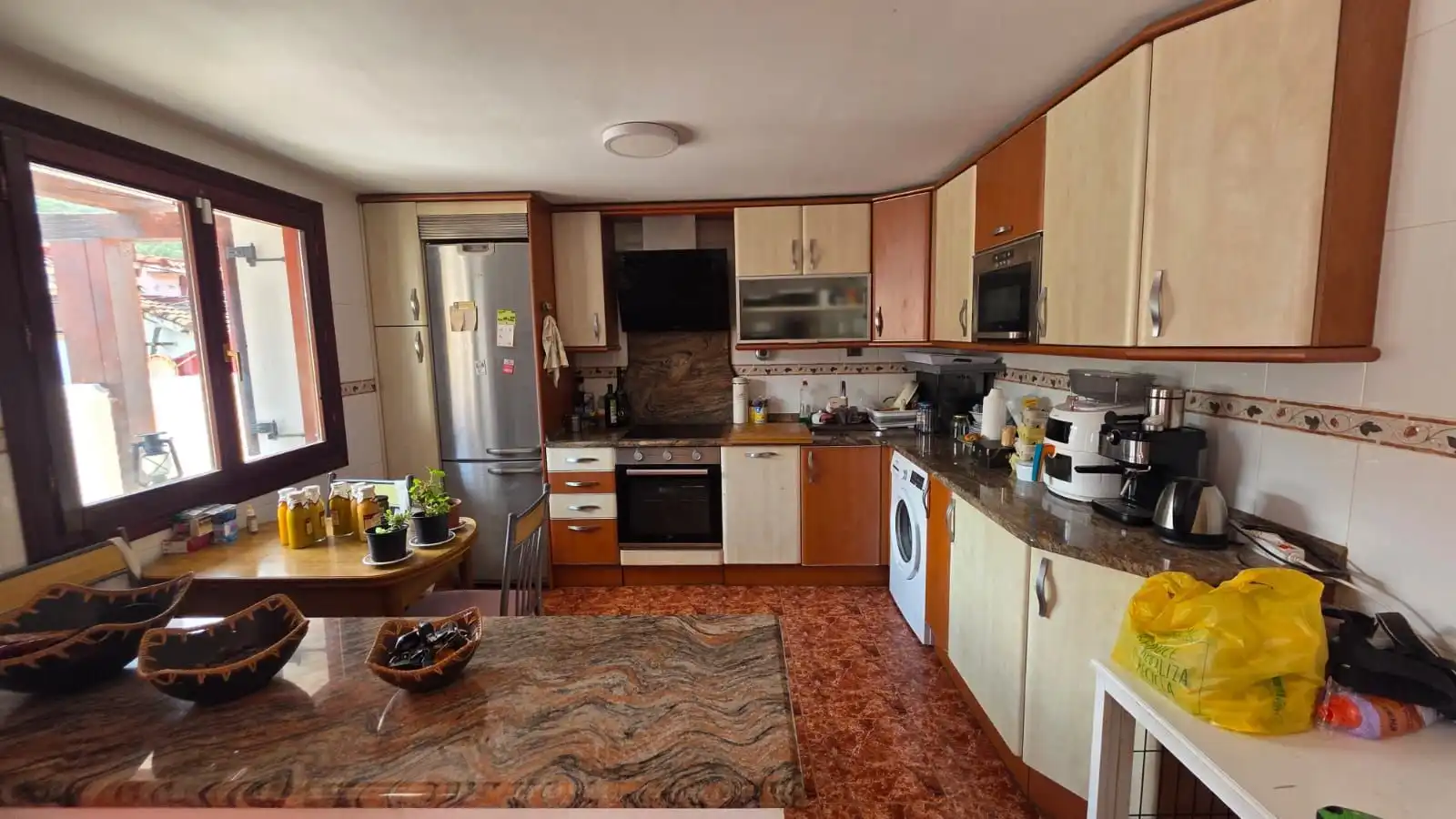 Cocina de Casa o chalet en venta en Castro-Urdiales con Calefacción y Jardín privado