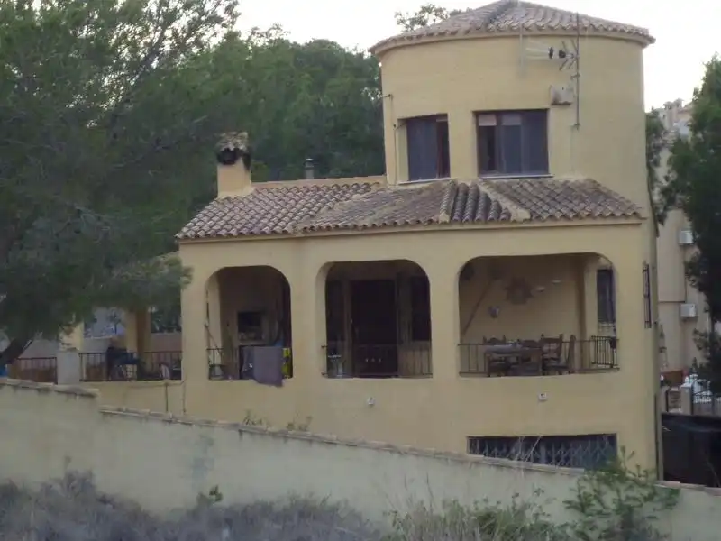 Villa mit Terrasse zum Verkauf in Calle Trevinca 4, imagen 4