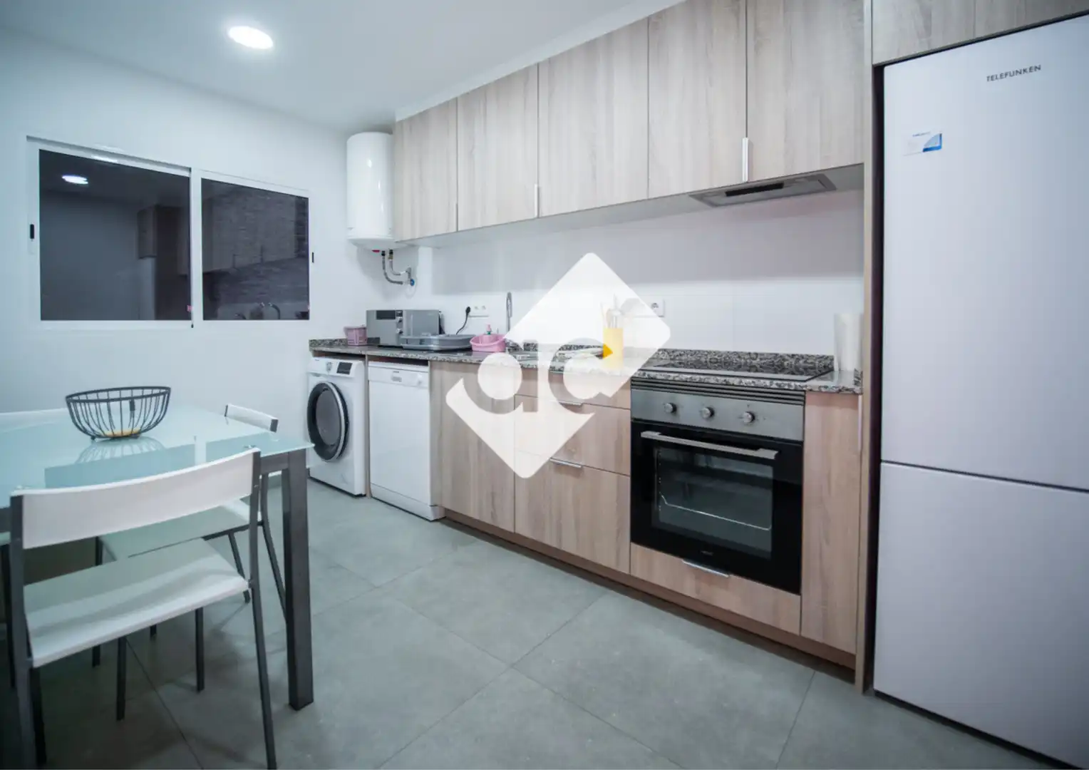 Cuina de Apartament de lloguer en Valencia amb Aire condicionat, Calefacció i Parquet