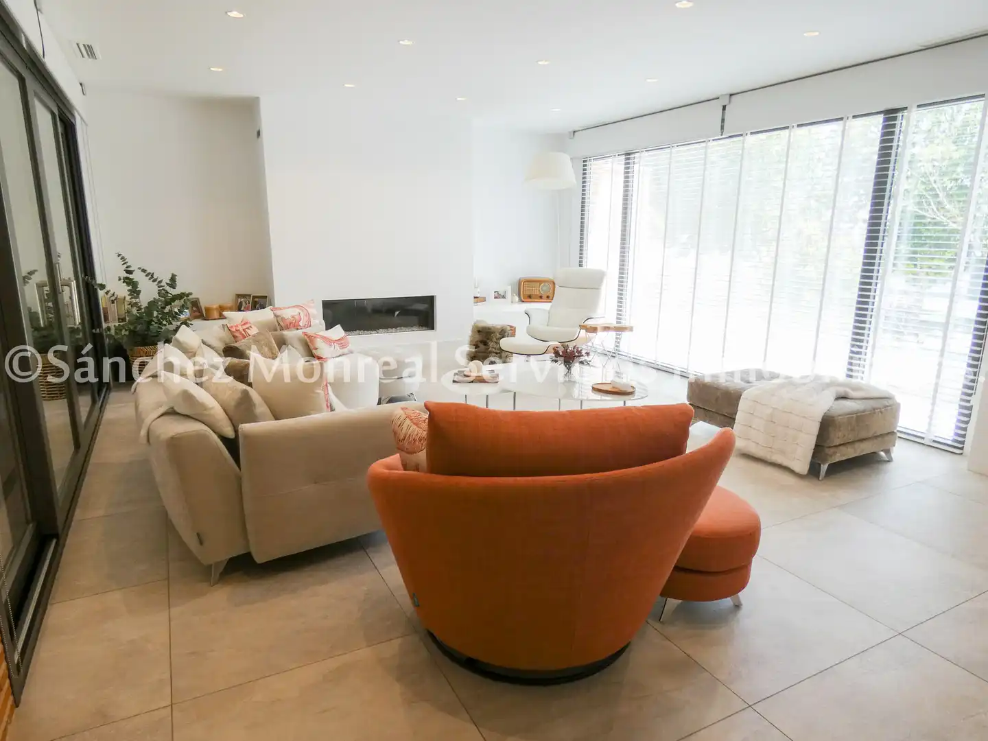 Sala de estar de Casa o chalet en venta en Alcázar de San Juan con Aire acondicionado, Calefacción y Jardín privado