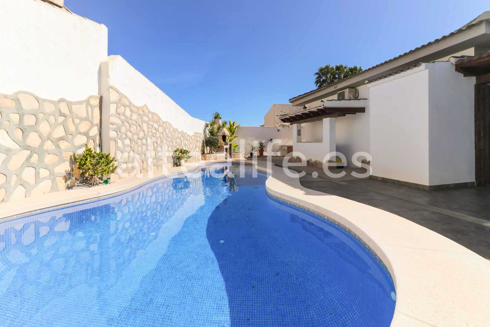 House or chalet to rent in Calle Londres, El Tossal - Bello Horizonte