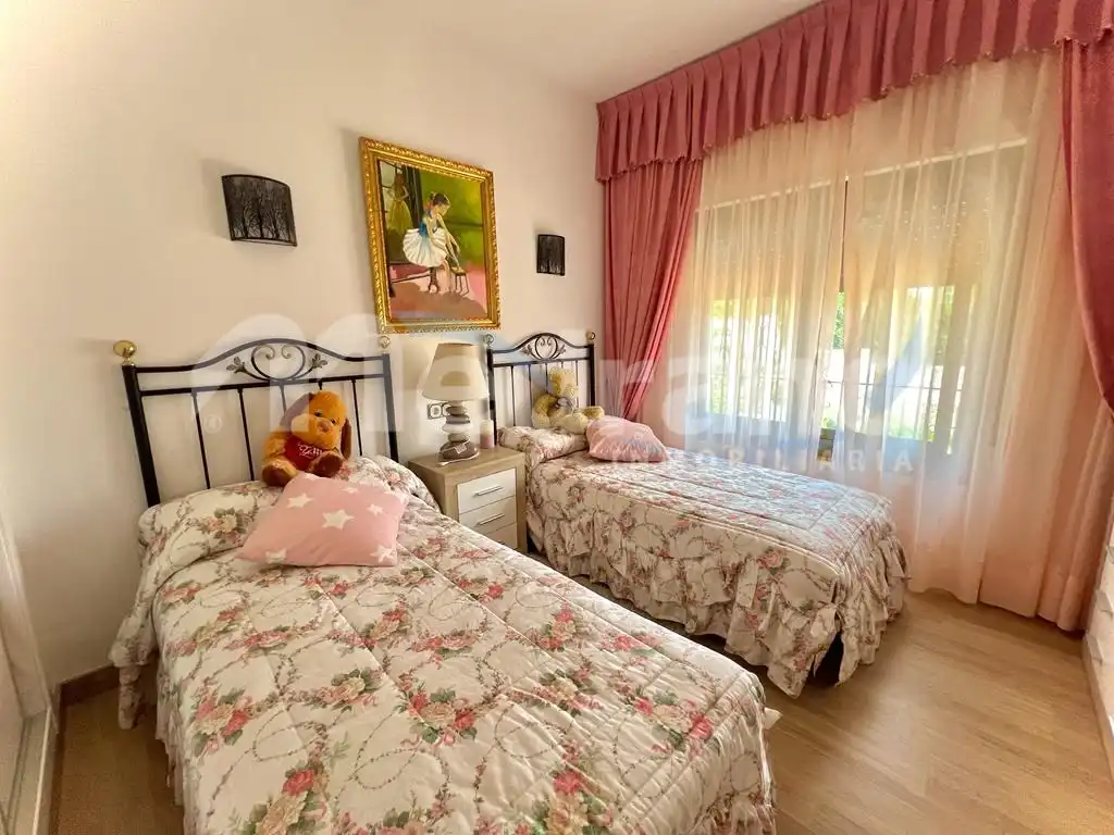 Habitación de Casa o chalet en venta en La Nucia con Aire acondicionado, Calefacción y Balcón