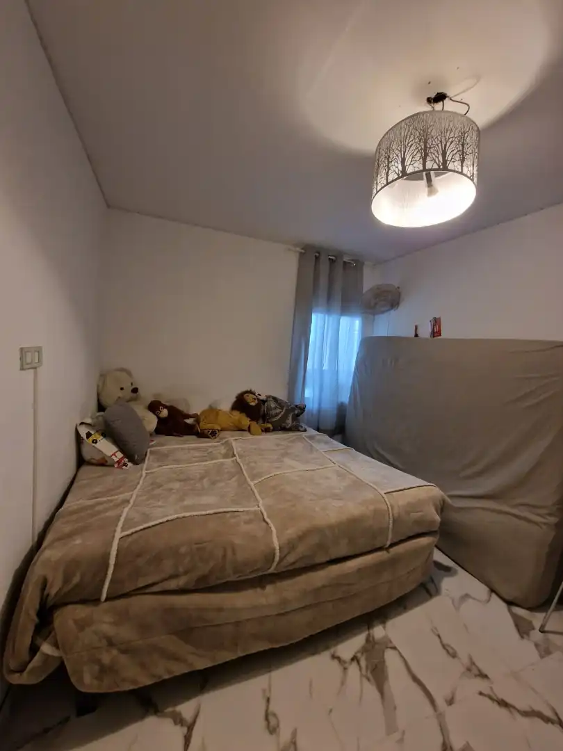 Habitación de Piso en venta en Badalona con Trastero, Horno y Balcón