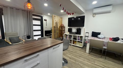 Foto 4 de Planta baixa en venda a Carrer de Lluís Domènech I Montaner, El Pedró, Cornellà de Llobregat