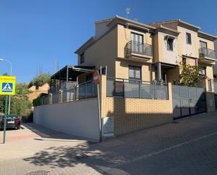 Exterior view of Single-family semi-detached to rent in  Granada Capital  with Air Conditioner, Heating and Private garden