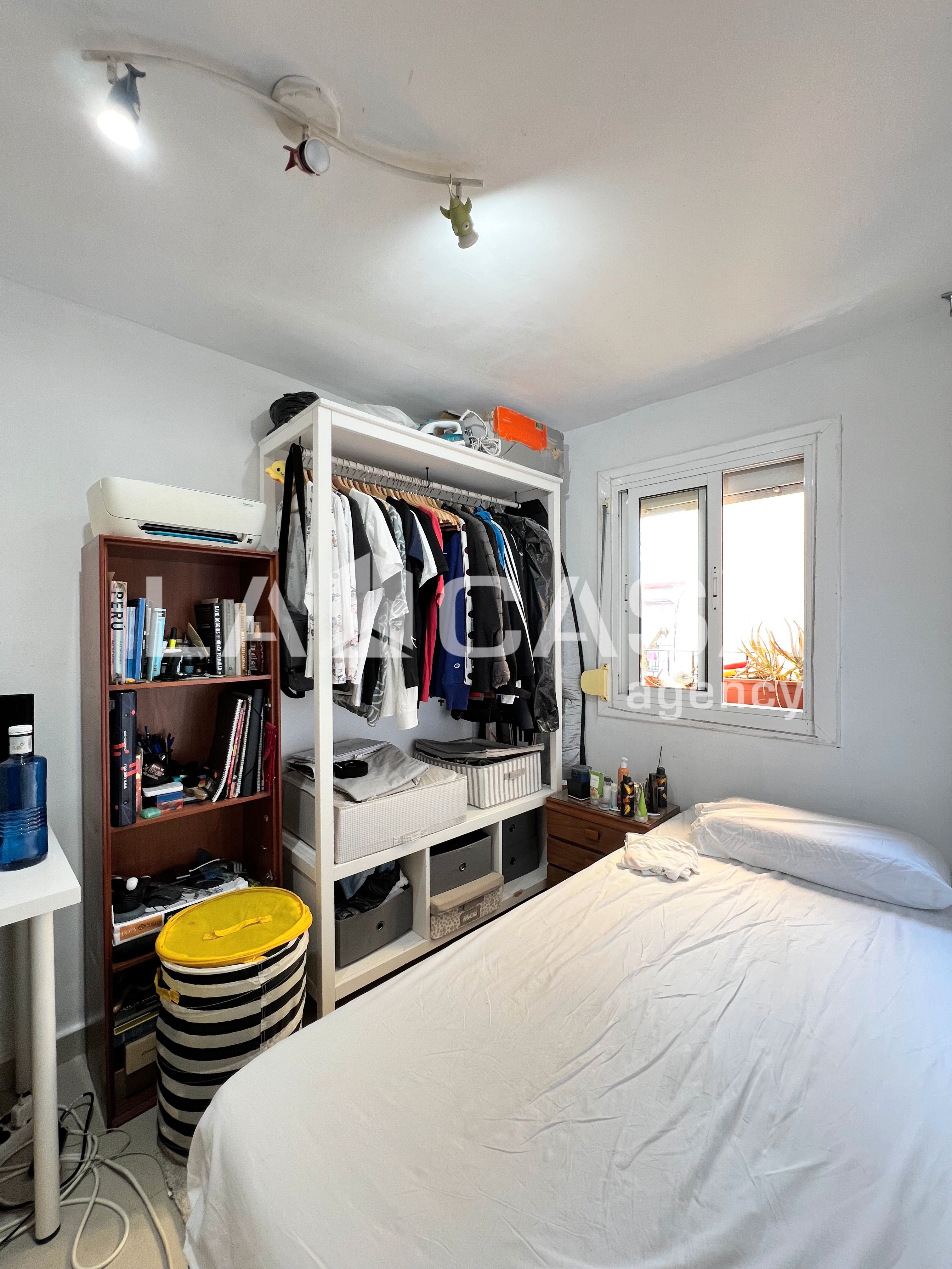 Flat for sale in Calle de Cáceres, Sant Roc, Artigues - Llefià