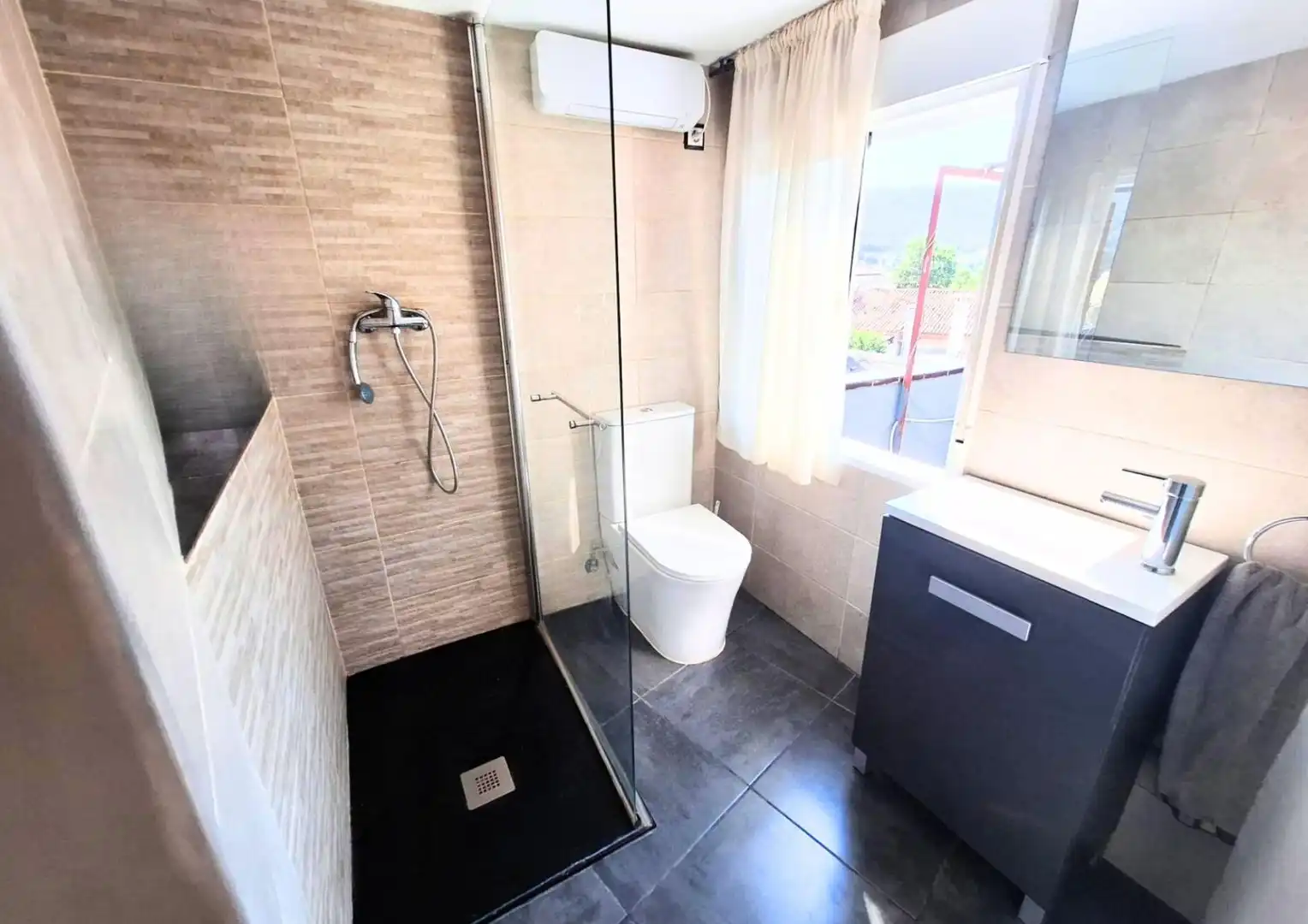 Badezimmer von Haus oder Chalet zum Verkauf in Castellar del Vallès