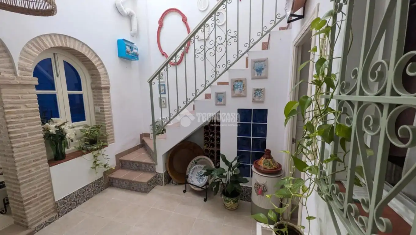 Casa adosada en venta en Marchena