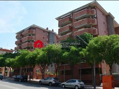 Exterior view of Flat for sale in  Tarragona Capital  with Air Conditioner, Terrace and Balcony