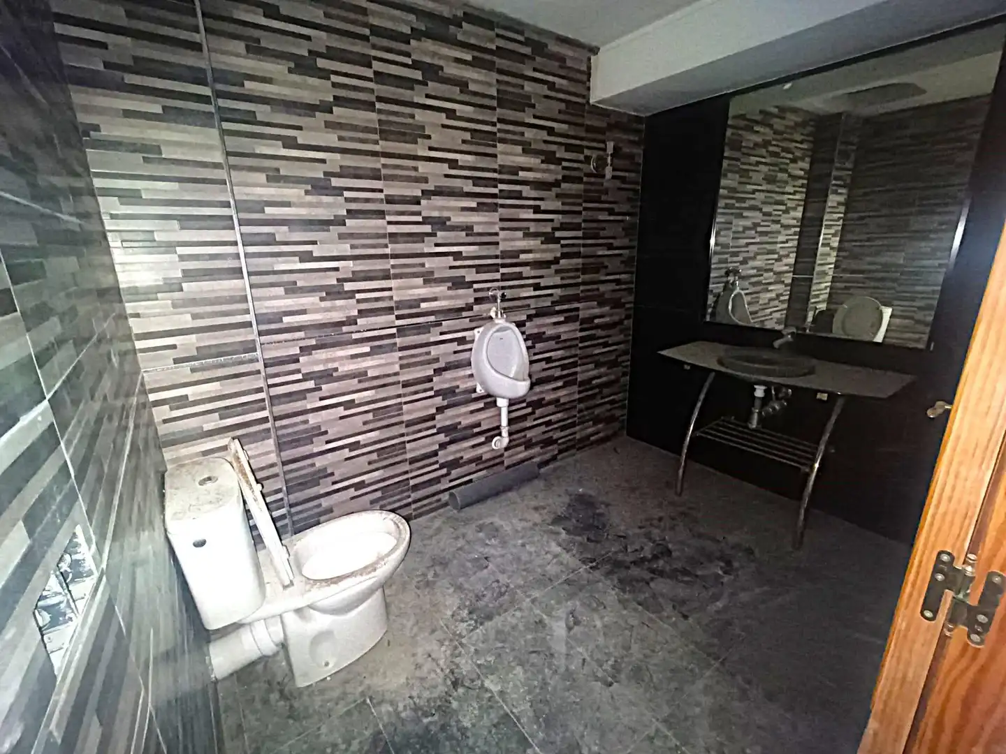 Baño de Local en venta en Benidorm