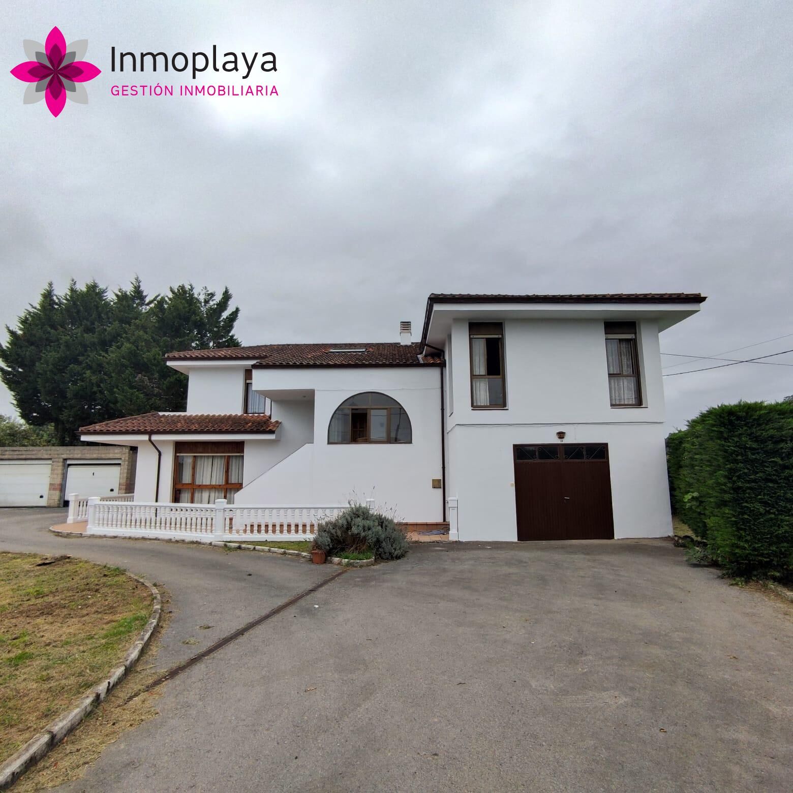 Exterior view of House or chalet for sale in Arnuero  with Heating, Private garden and Terrace