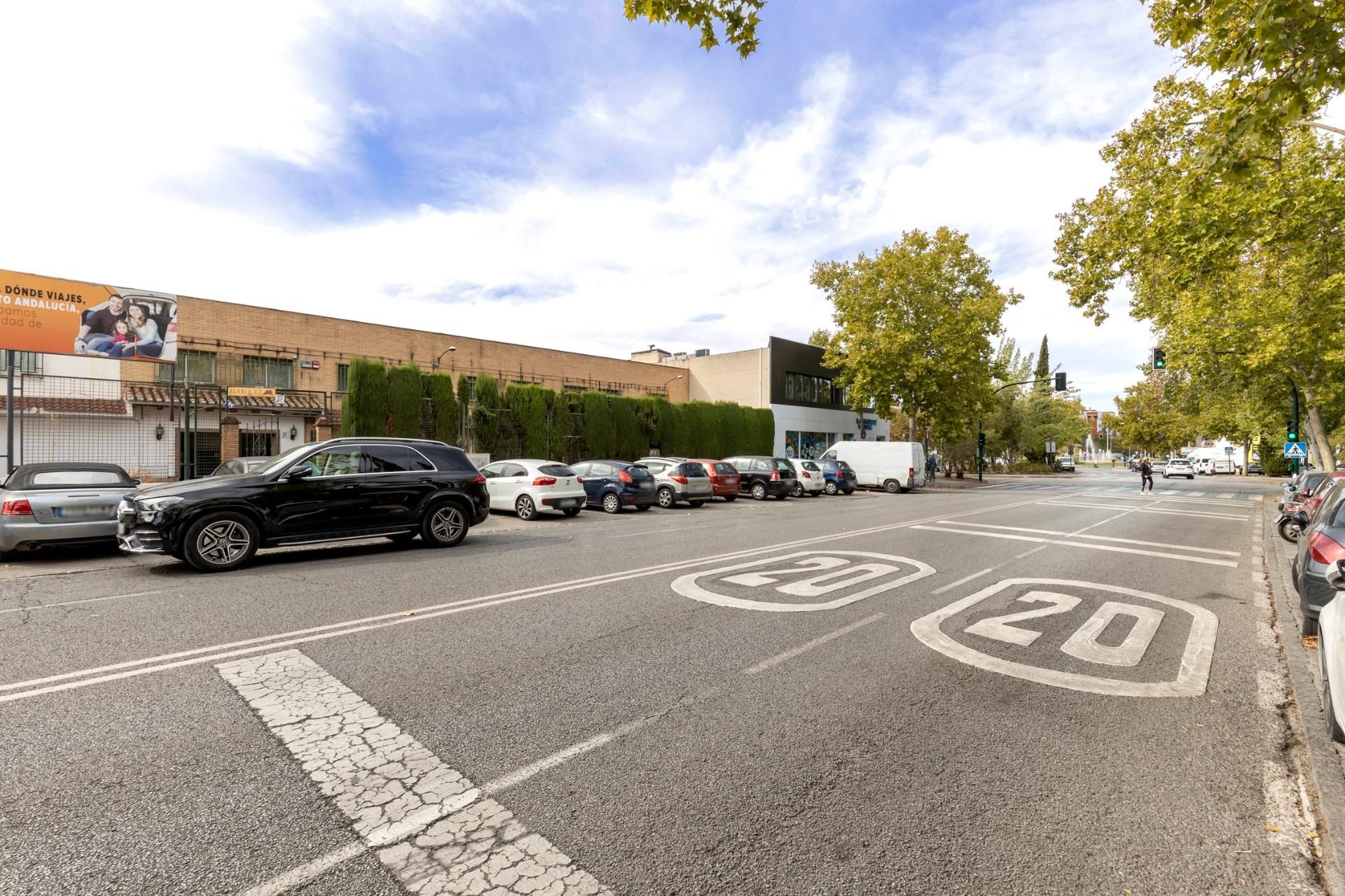 Exterior view of Industrial buildings for sale in  Granada Capital