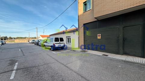 Foto 2 de Garatge en venda a Calle Frontón, 18, Villares de la Reina, Salamanca