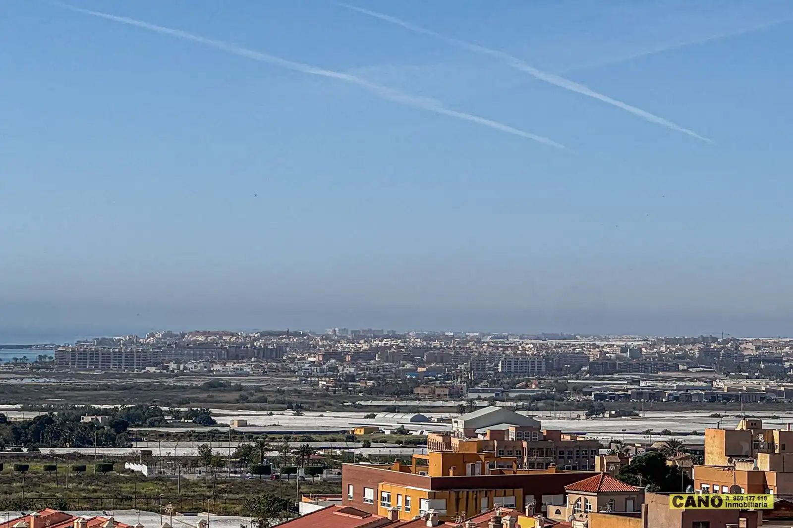 Vista exterior de Piso en venta en Roquetas de Mar con Aire acondicionado, Calefacción y Terraza
