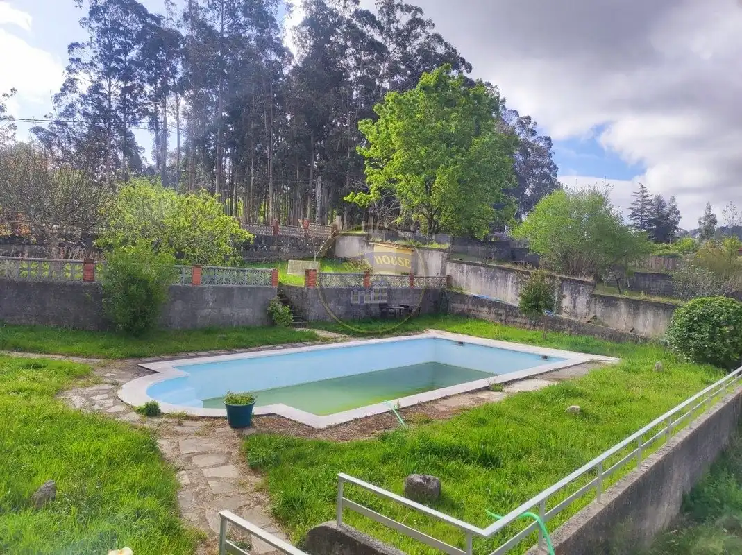 Piscina de Finca rústica en venta en Vigo  con Calefacción, Trastero y Piscina