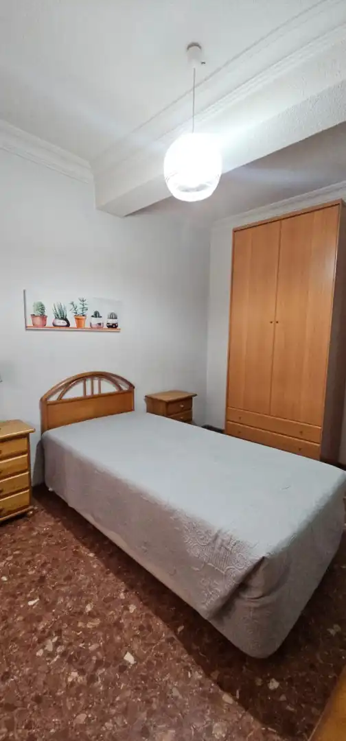 Dormitori de Pis en venda en Puertollano amb Aire condicionat, Calefacció i Moblat