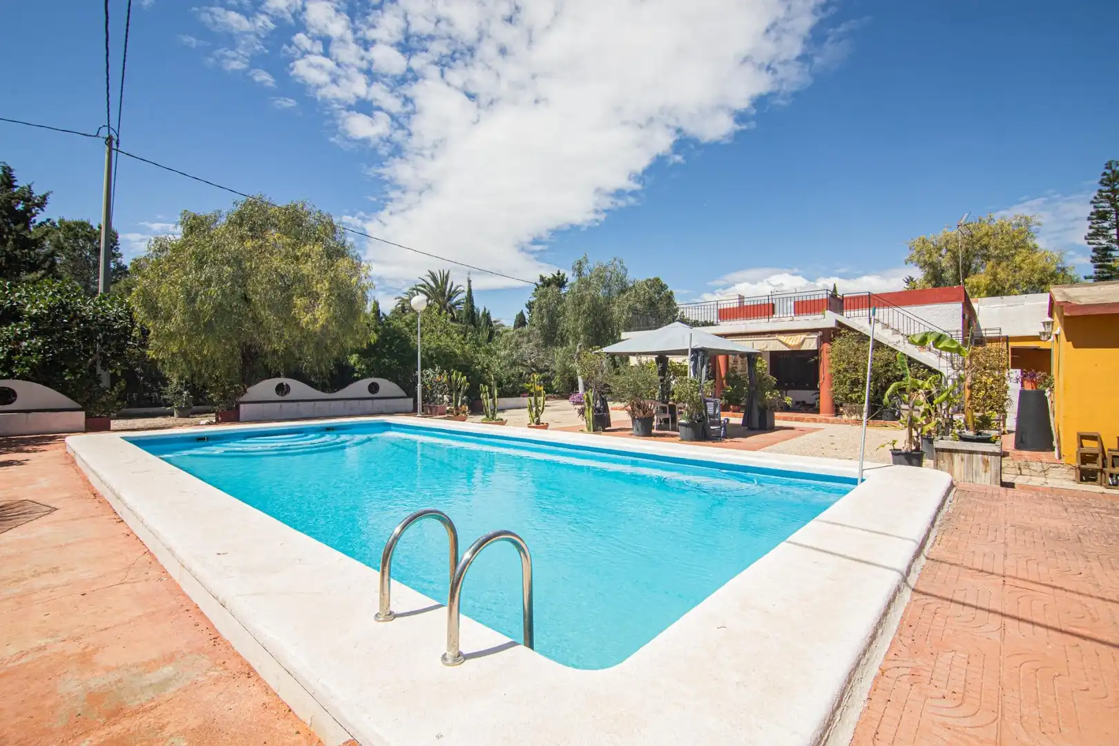 Piscina de Casa o xalet en venda en  Madrid Capital amb Aire condicionat, Terrassa i Piscina