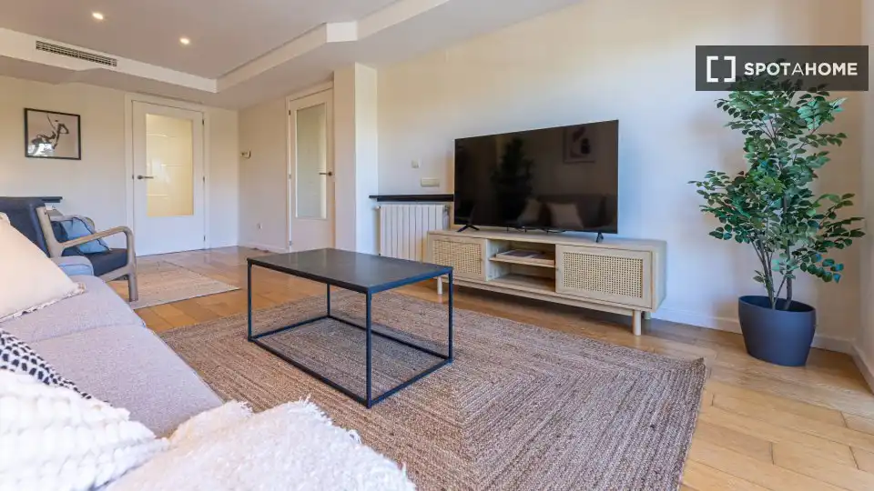 Wohnung mit Terrasse zur Miete in Quatre Carreres, imagen 4