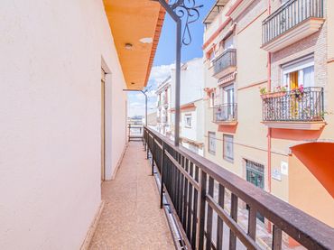 Casa amb jardí en venda a Calle SANTA BARBARA 10
