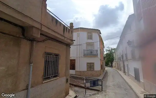 Vista exterior de Piso en venta en Caudete de las Fuentes