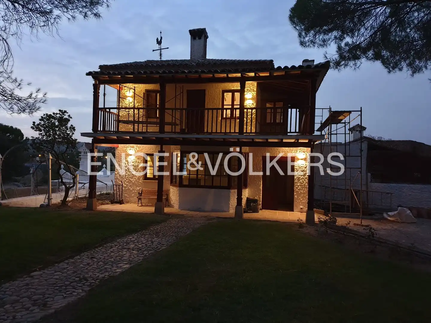 Vista exterior de Casa o chalet de alquiler en Las Rozas de Madrid con Calefacción, Jardín privado y Terraza