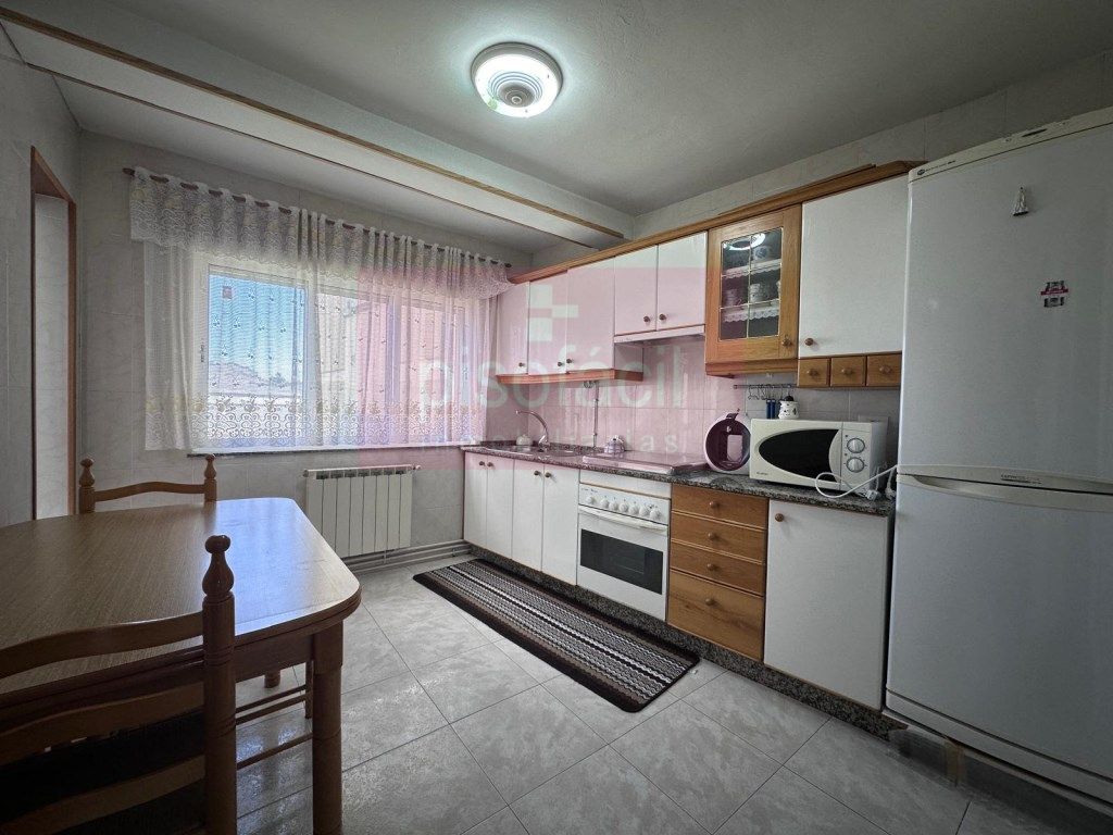 Kitchen of Flat for sale in Lugo Capital