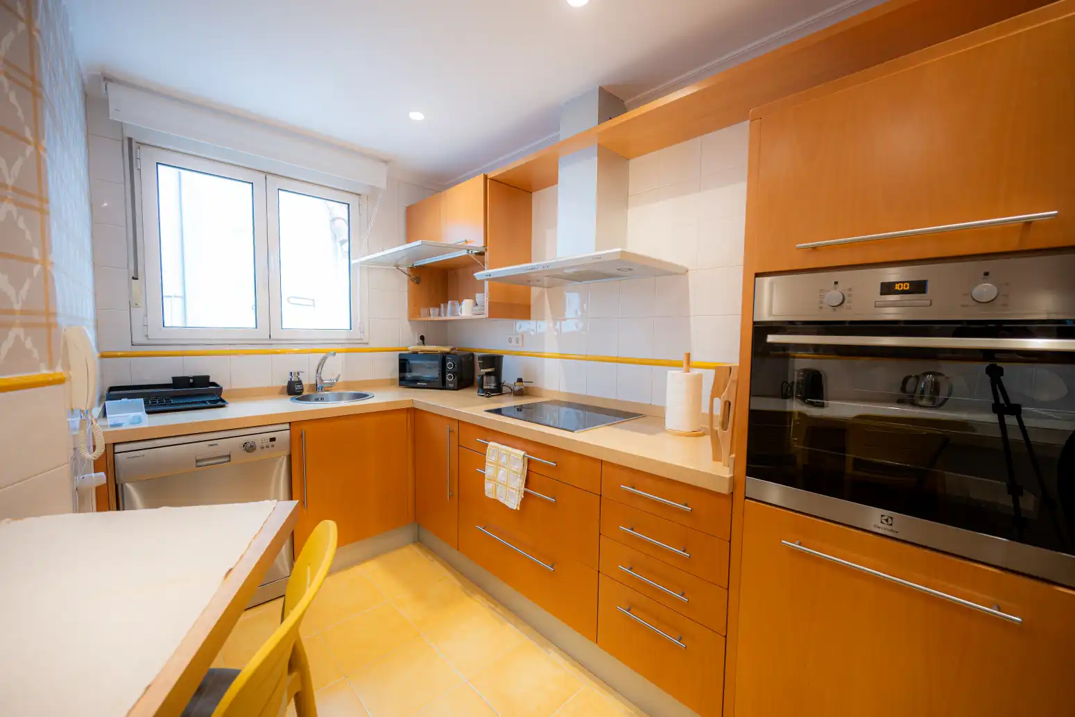 Kitchen of Flat for sale in Oviedo   with Heating, Parquet flooring and Terrace