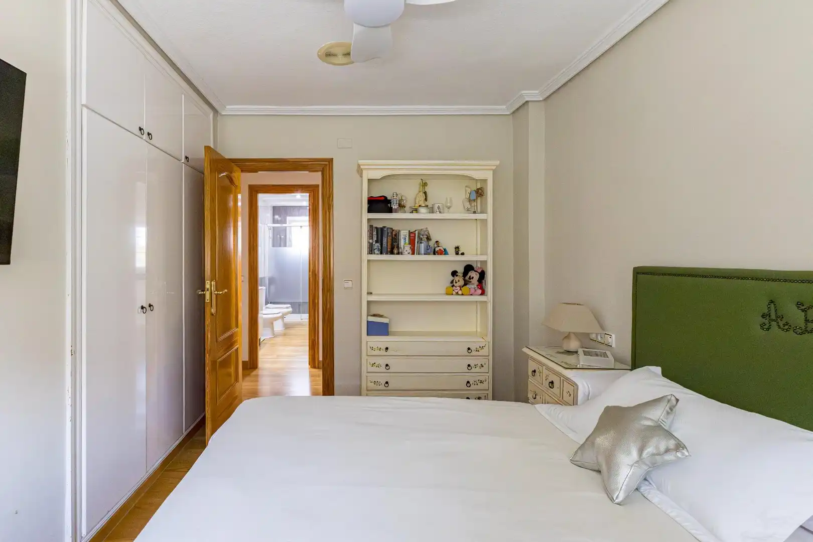 Dormitori de Casa o xalet en venda en Murcia amb Aire condicionat, Jardí privat i Terrassa