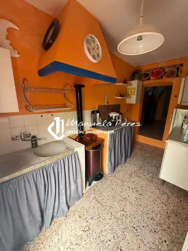 Cuina de Casa o xalet en venda en Sierra de Fuentes amb Traster
