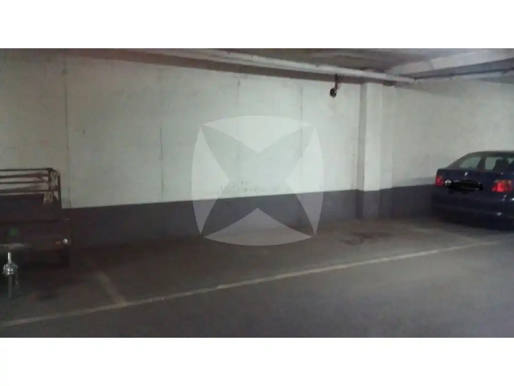 Garage for rent in Avenida del Perú, Valdepasillas - La Paz - Huerta Rosales