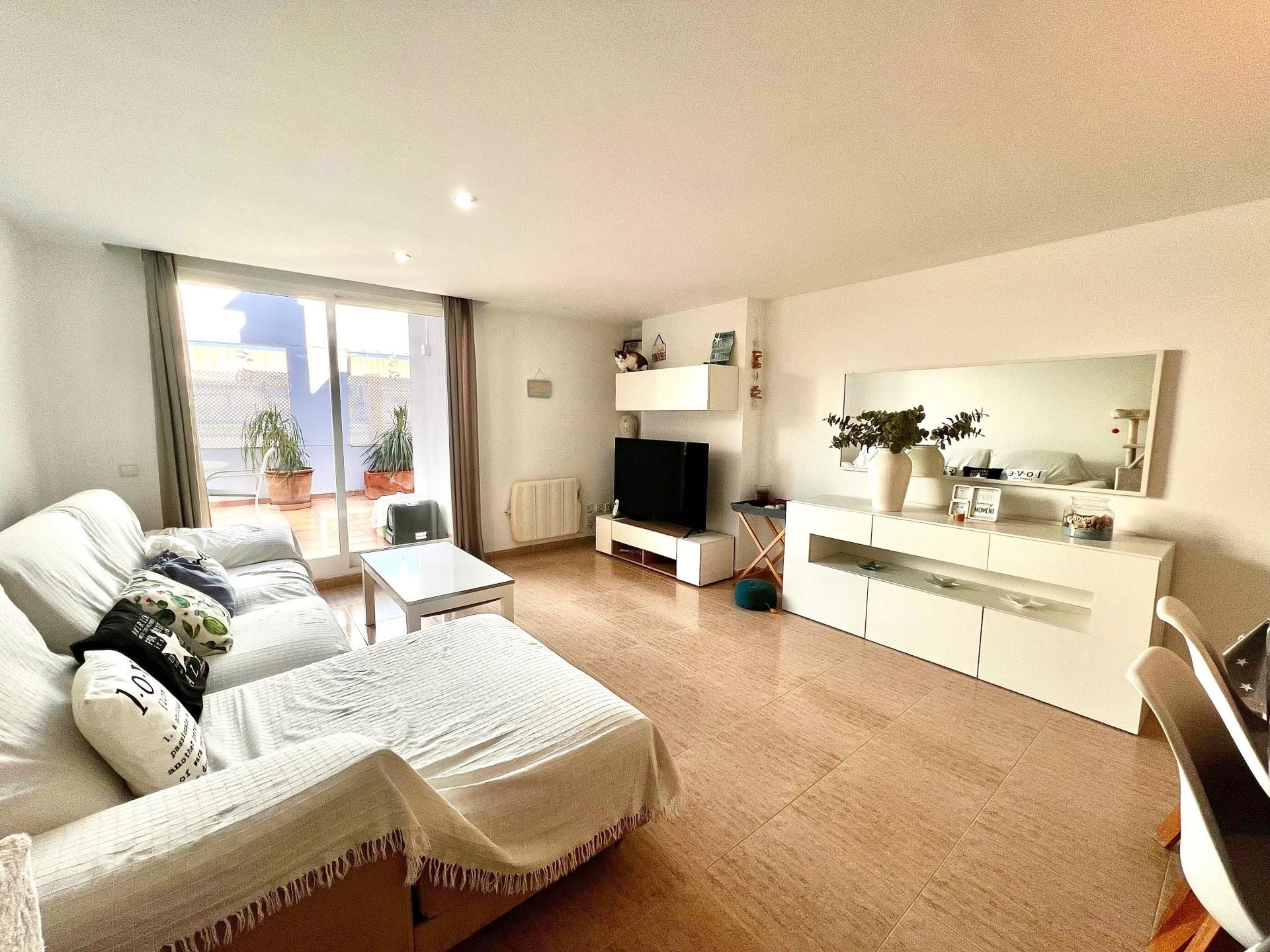 Sala d'estar de Àtic en venda en Benicarló amb Calefacció, Terrassa i Balcó