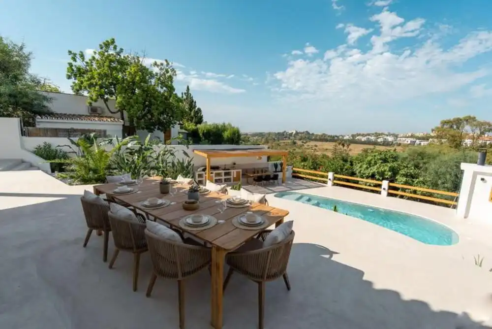 Haus mit Pool zum Verkauf in San Pedro de Alcántara