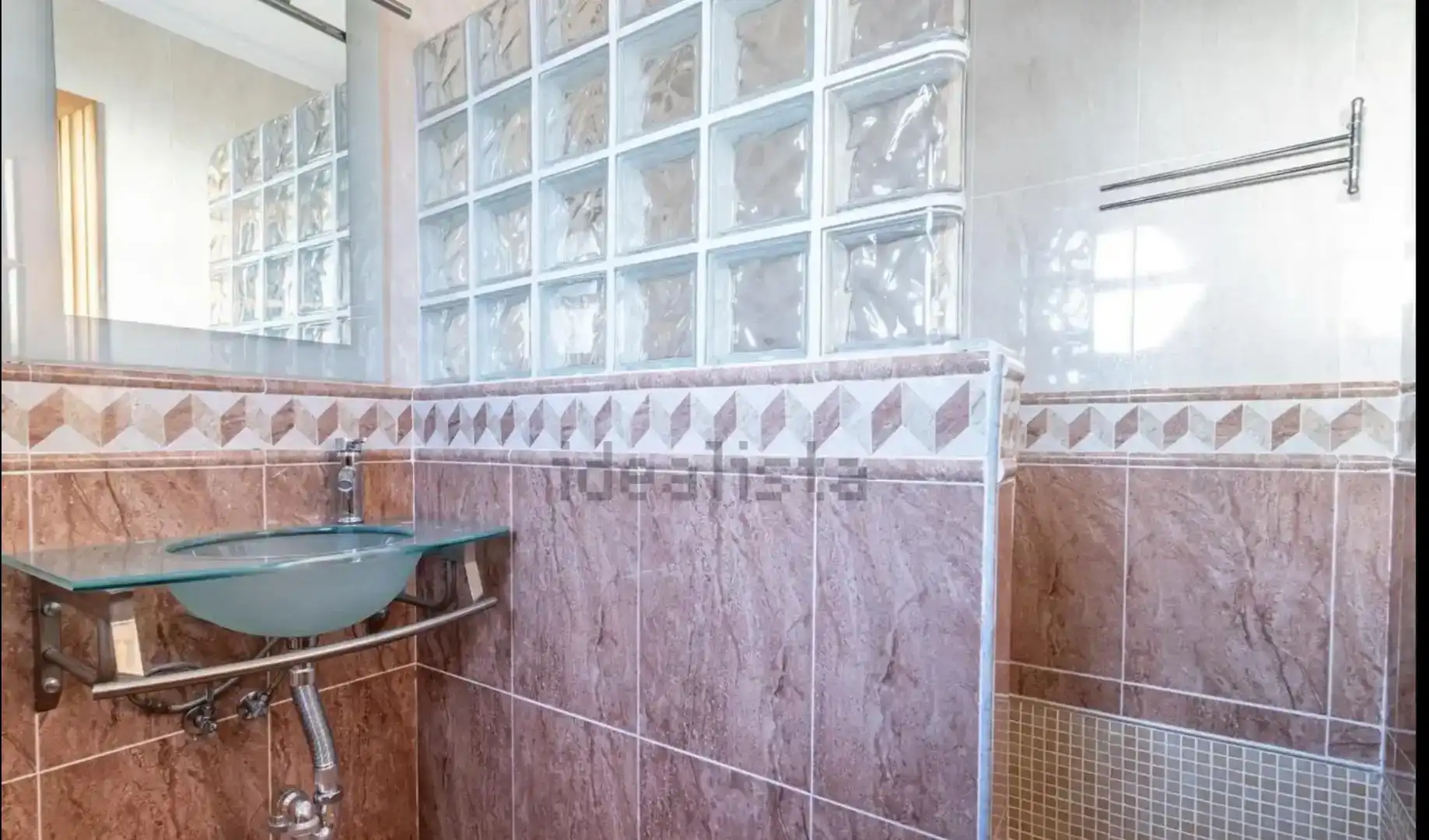 Baño de Casa o chalet en venta en Castril con Aire acondicionado, Piscina y Balcón