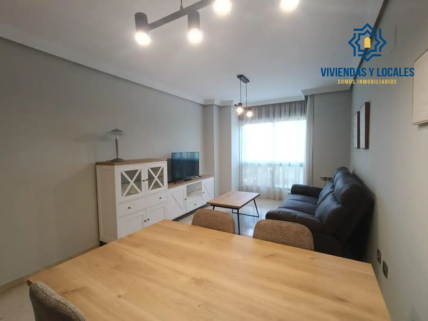 Living room of Flat for rent in Granada  with Air Conditioner, Heating and Furnished
