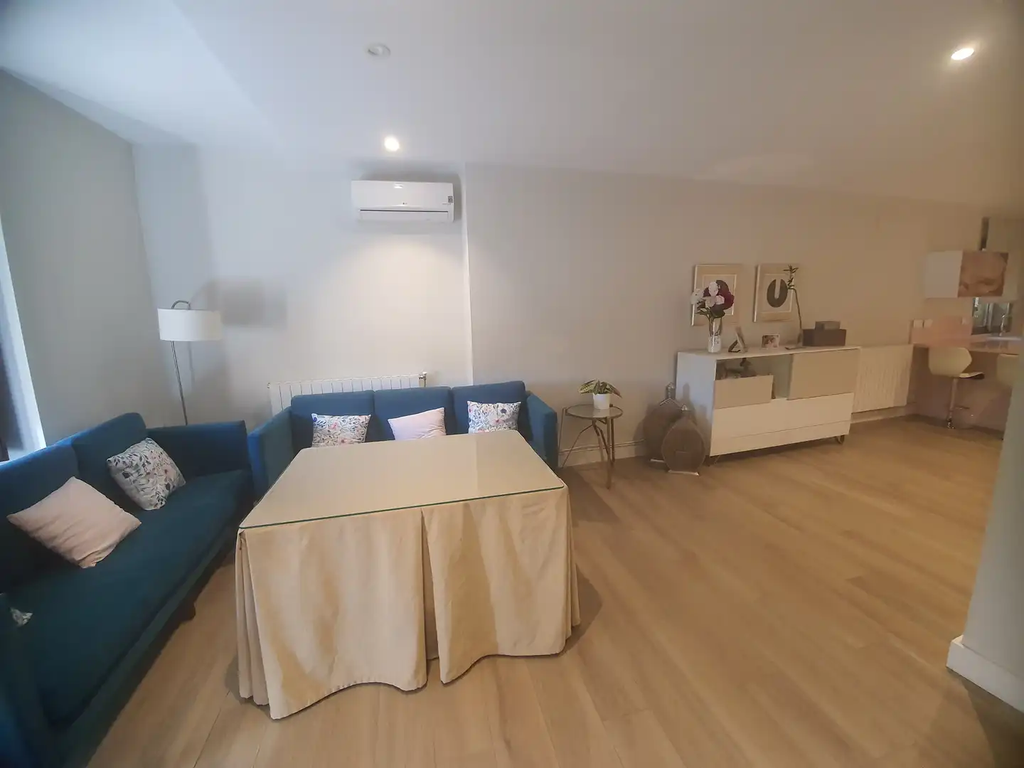 Sala d'estar de Pis en venda en Úbeda amb Aire condicionat
