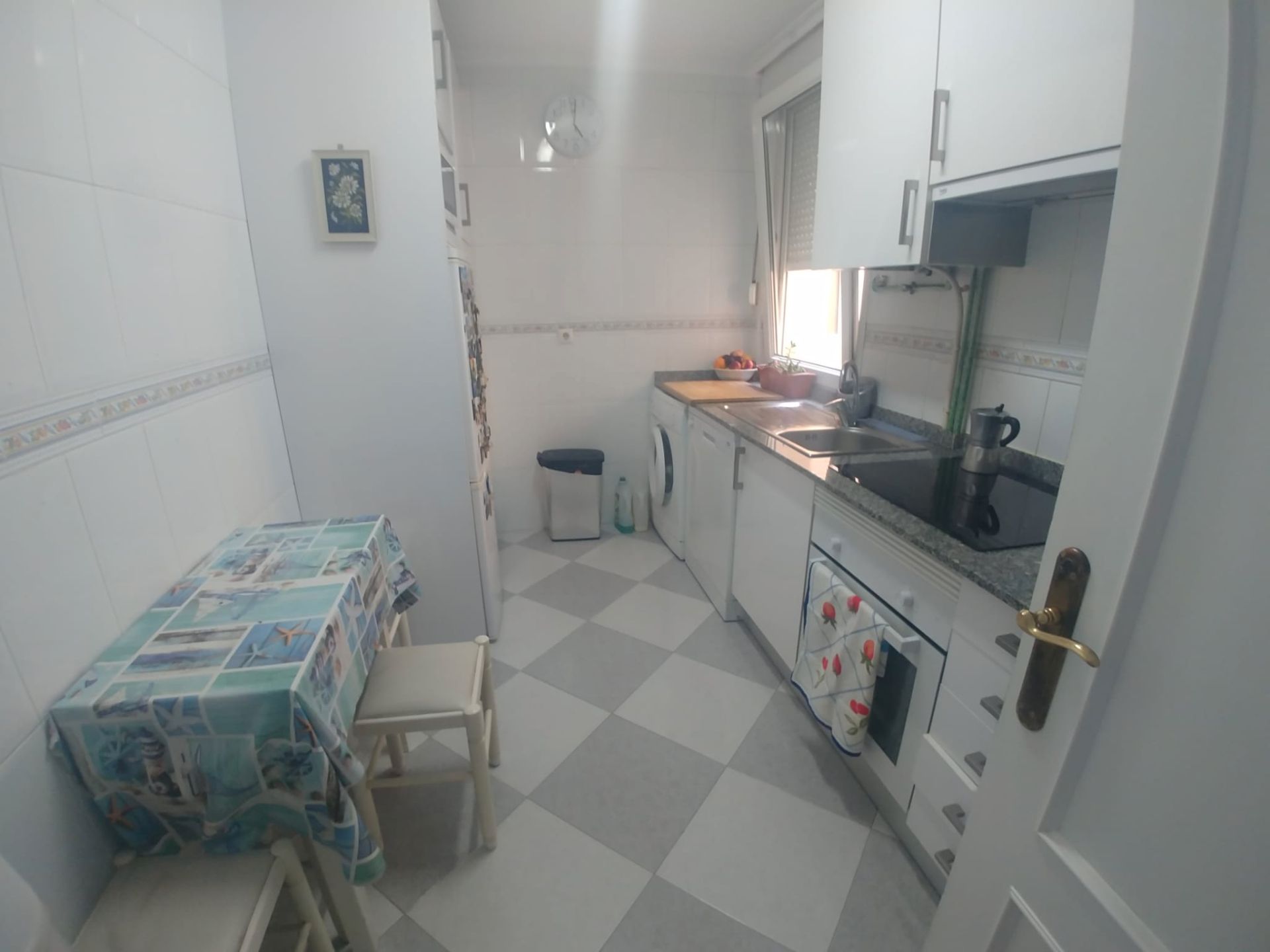 Kitchen of Flat to rent in Santander  with Heating, Oven and Washing machine