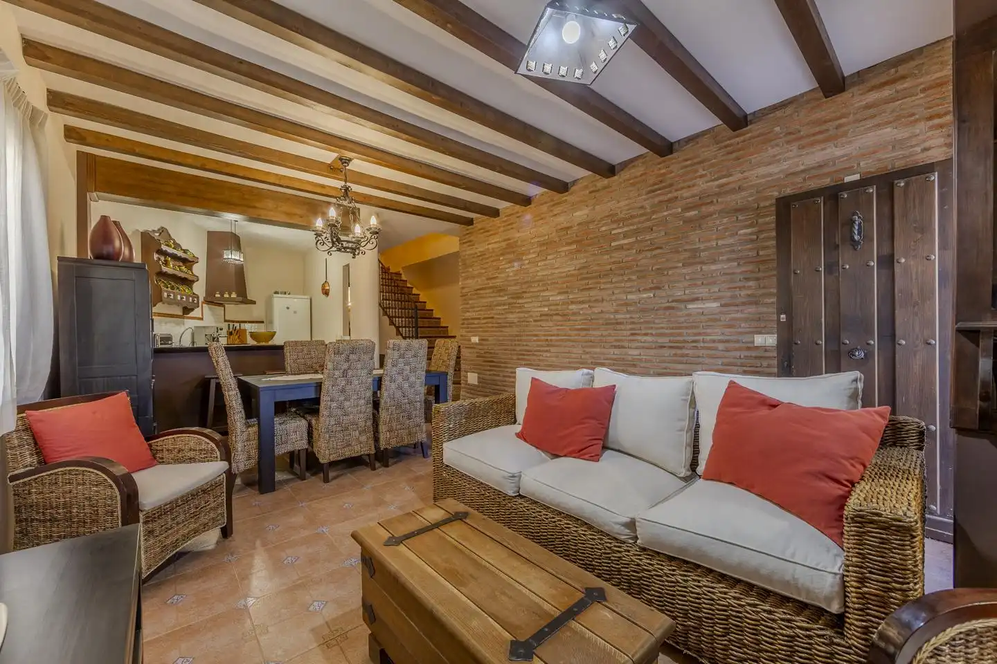 Sala d'estar de Dúplex en venda en Ohanes amb Aire condicionat, Terrassa i Moblat