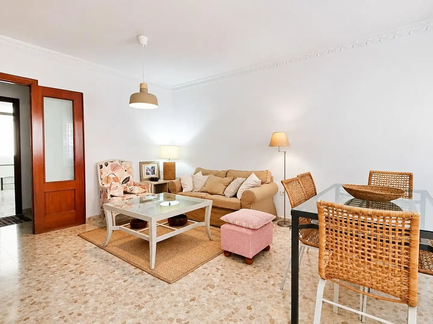 Sala de estar de Piso en venta en Rincón de la Victoria con Terraza y Amueblado