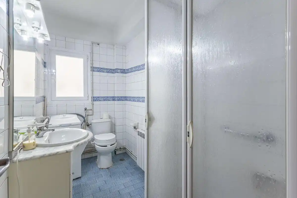 Bathroom of Flat for sale in Ronda