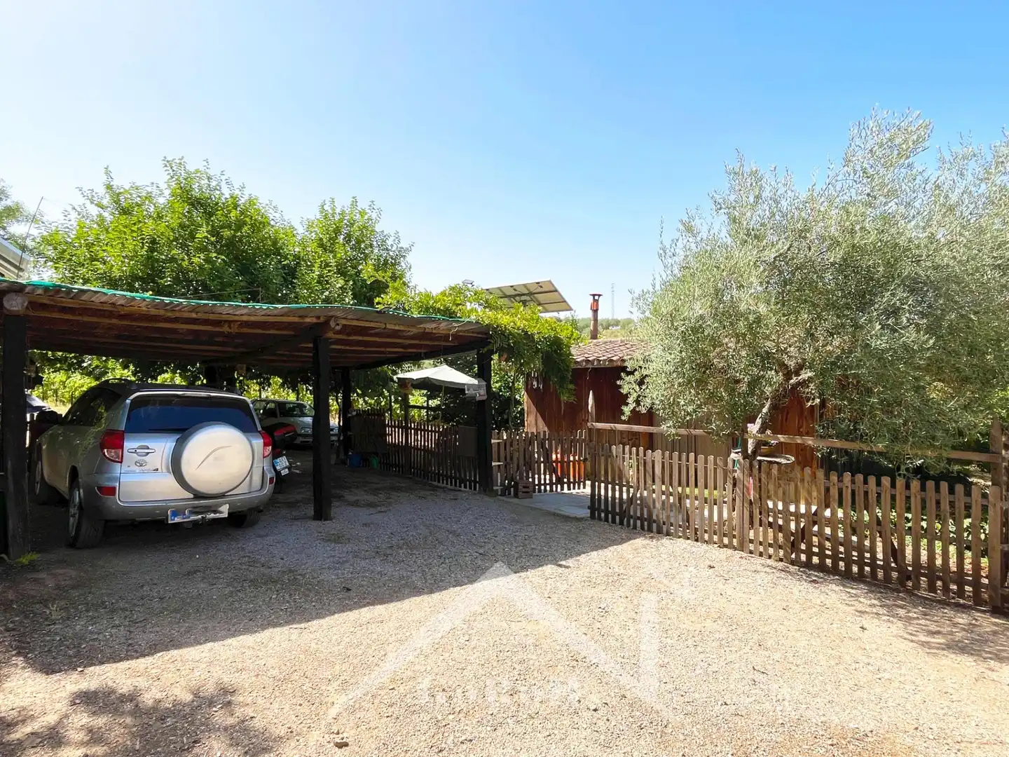 Jardí de Casa o xalet en venda en Cazalla de la Sierra amb Jardí privat, Traster i Piscina