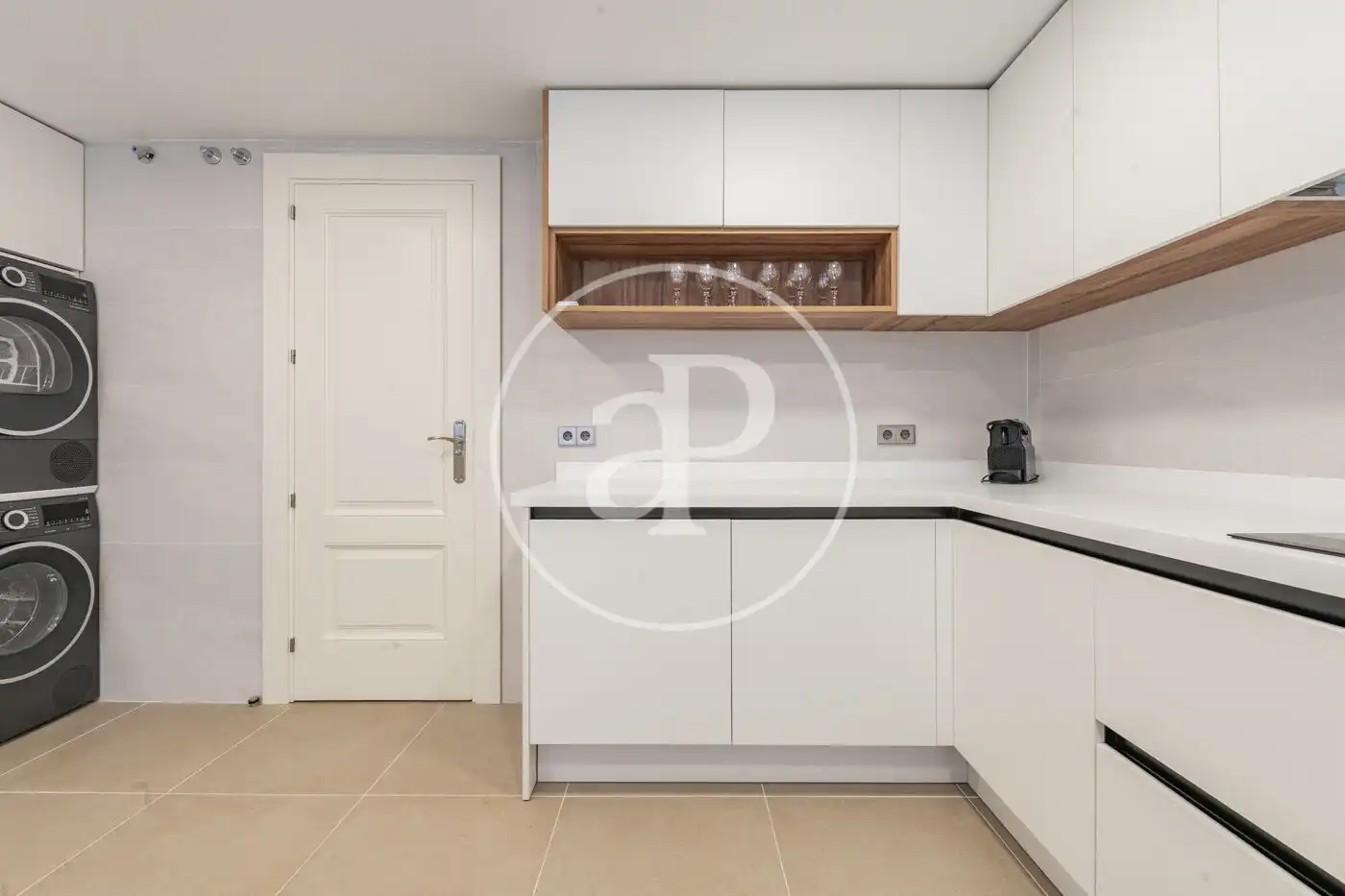 Kitchen of Flat for rent in Madrid  with Air Conditioner, Heating and Terrace