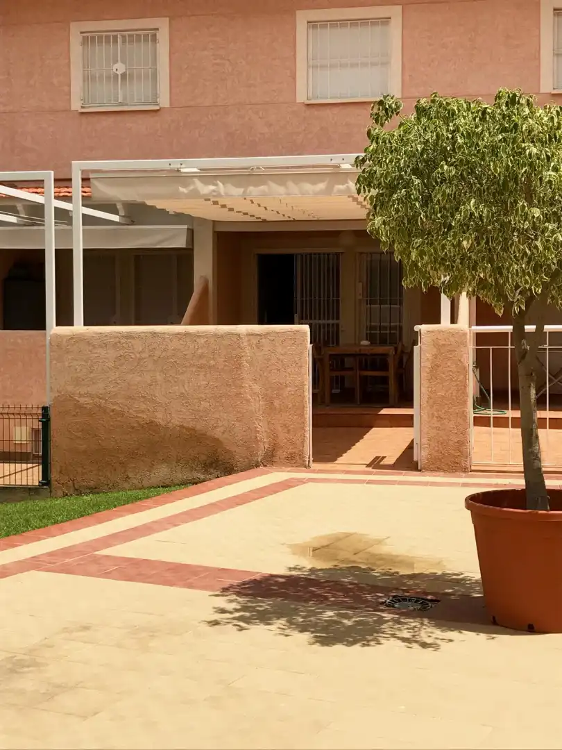 Adossat amb piscina en venda a Paseo de Poniente, imagen 25