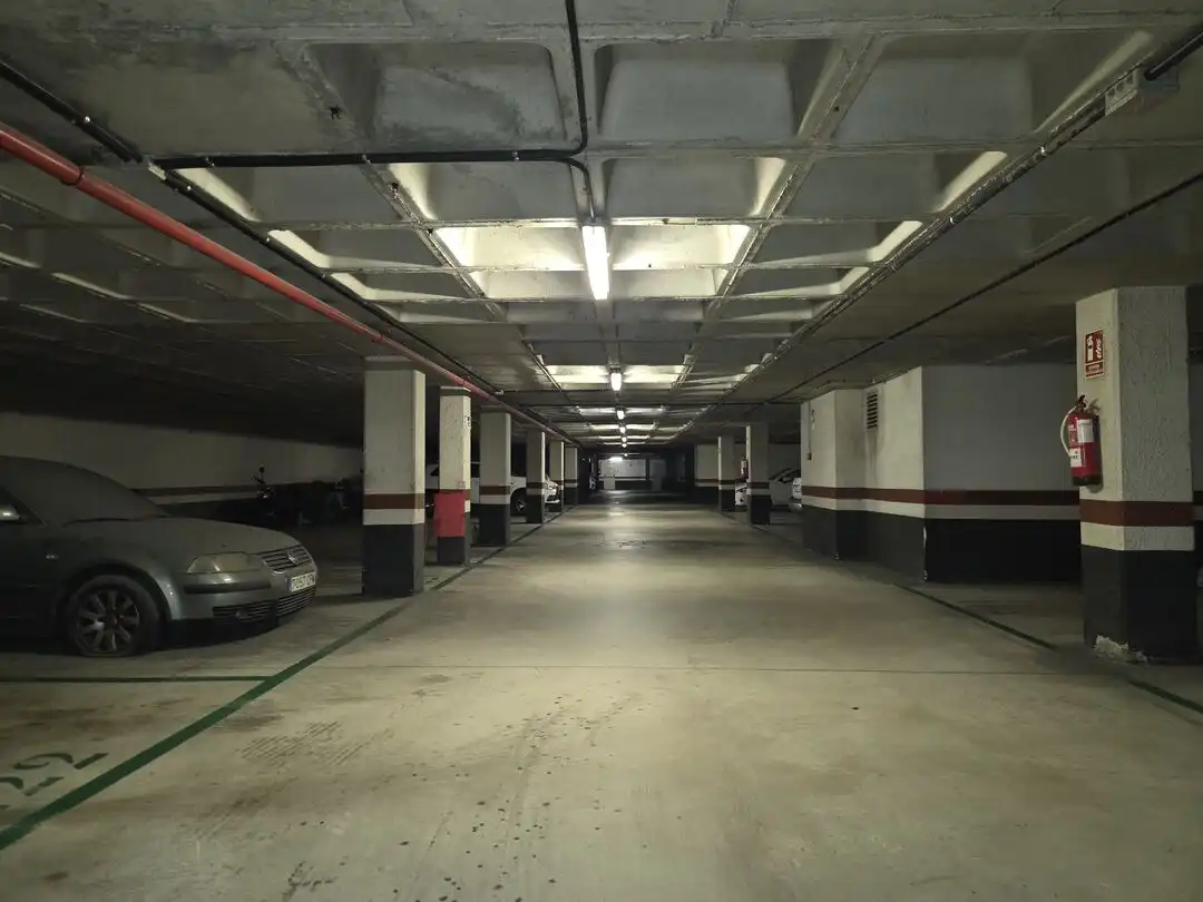 Parkplatz zum Verkauf in José Maria Sert Plaza, imagen 3