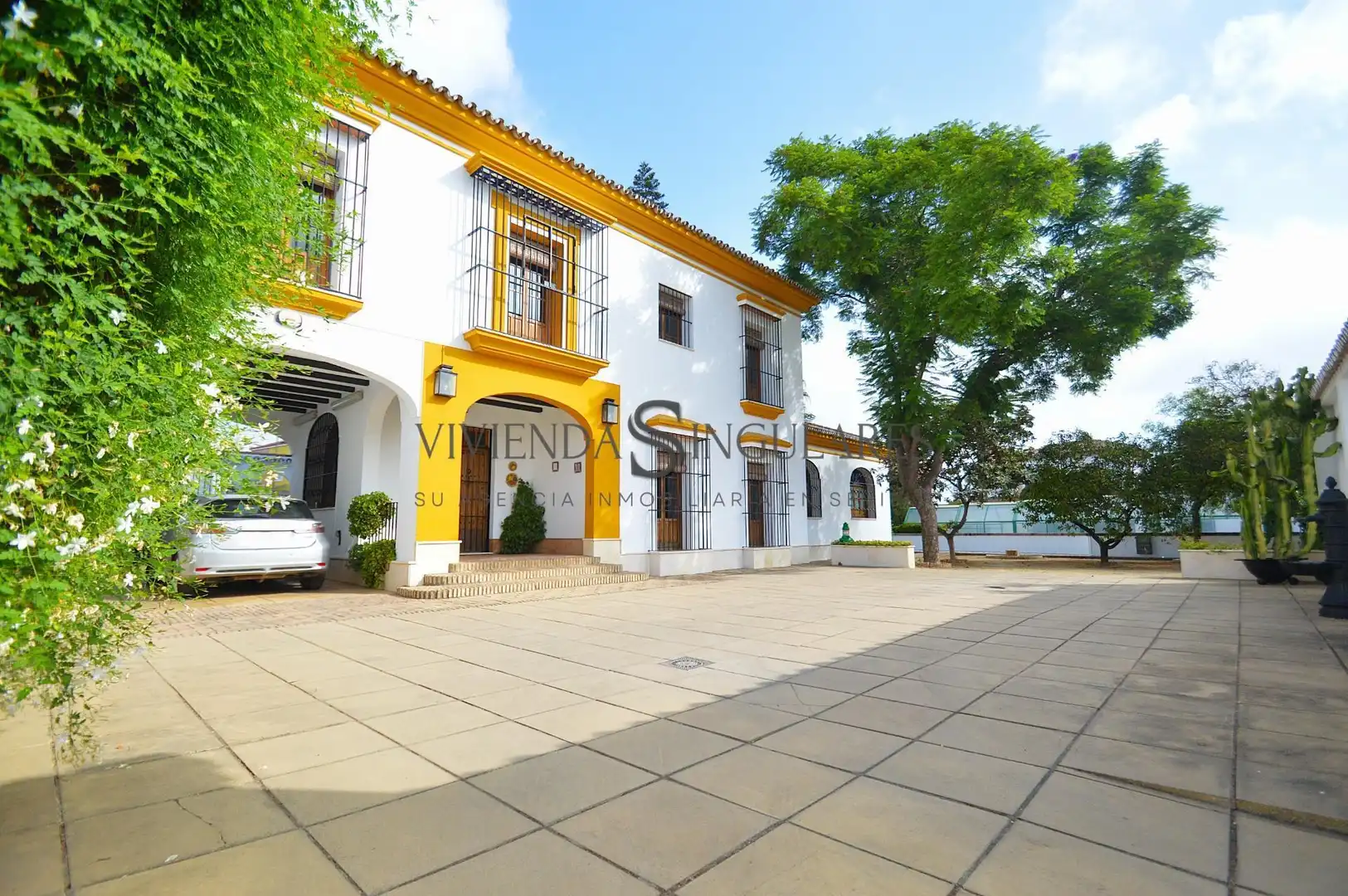 Villa con terrazza in vendita a Avenida ALCALDESA M REGLA JIMENEZ