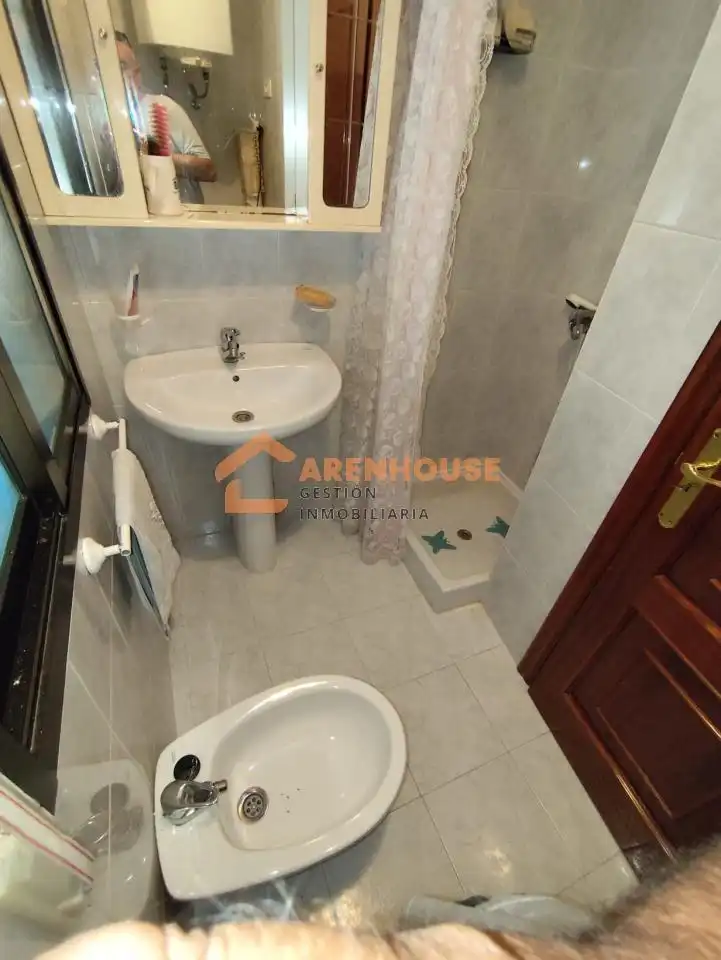 Bathroom of Houses for sale in Xunqueira de Ambía  with Heating, Storage room and Furnished