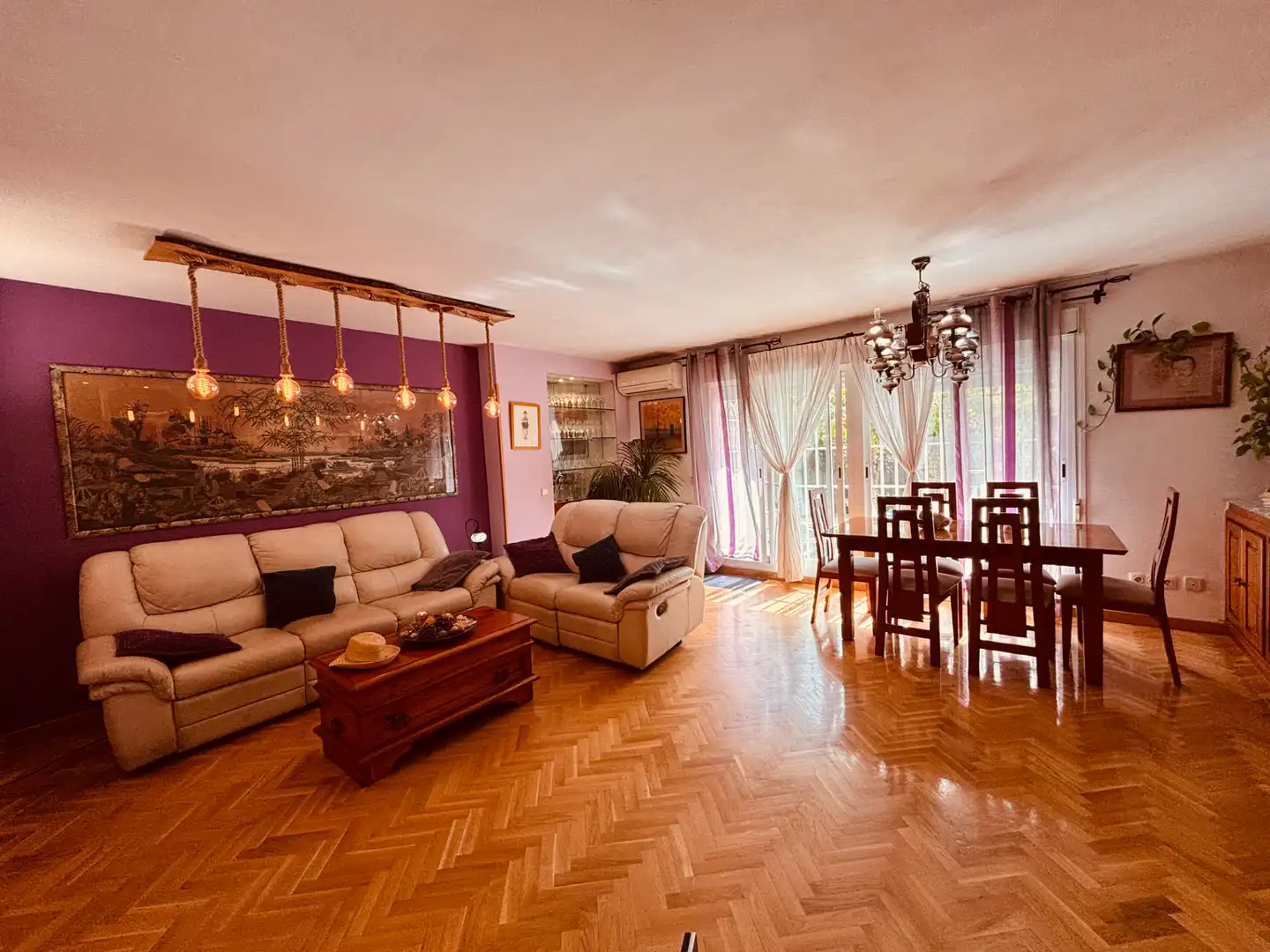 Sala de estar de Casa adosada en venta en Getafe con Aire acondicionado, Calefacción y Jardín privado