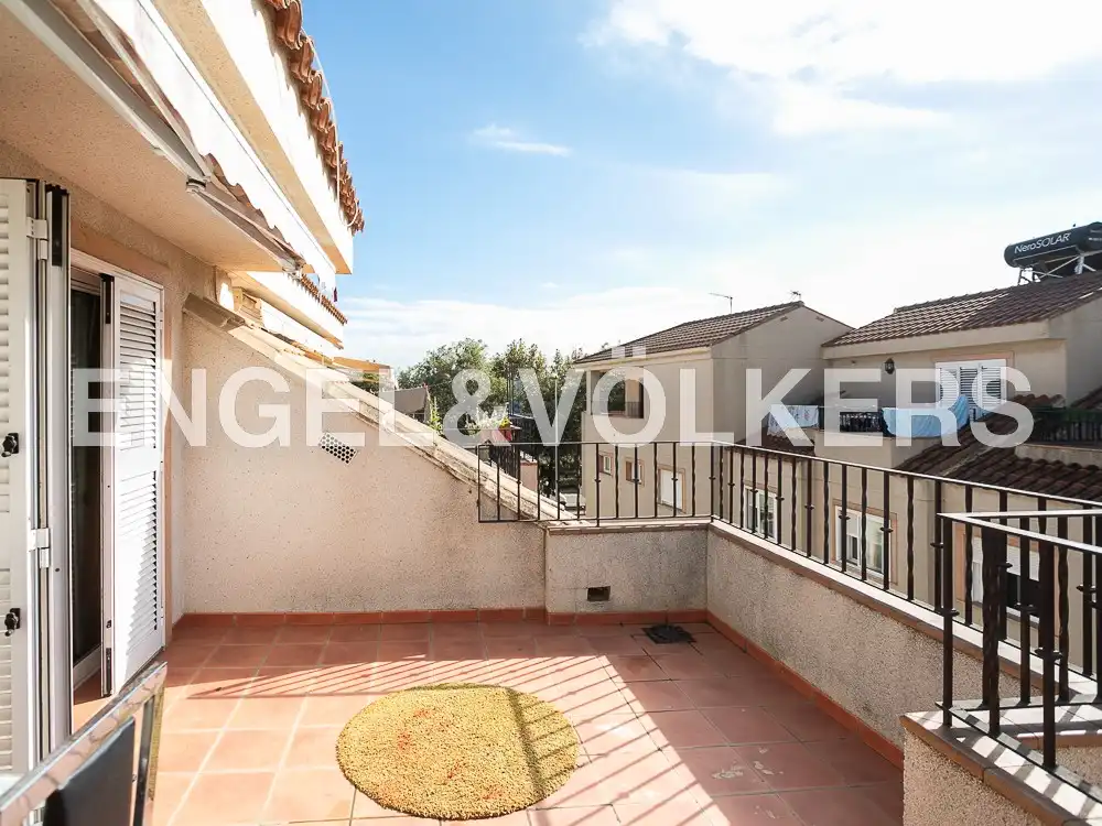 Terraza de Casa o chalet de alquiler en La Pobla de Farnals con Aire acondicionado, Calefacción y Terraza