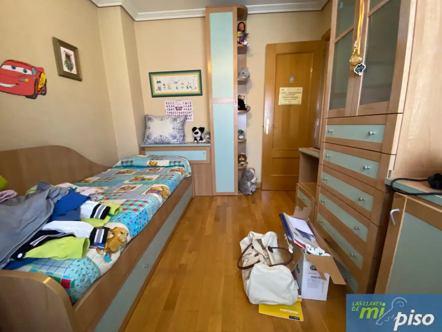 Habitación de Casa adosada en venta en Cistérniga con Calefacción, Jardín privado y Parquet